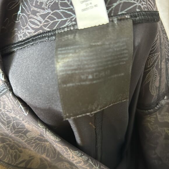 Lululemon 23”Wunder Under Logo Flourish Iridescent Foil Crop 10 - Picture 5 of 6